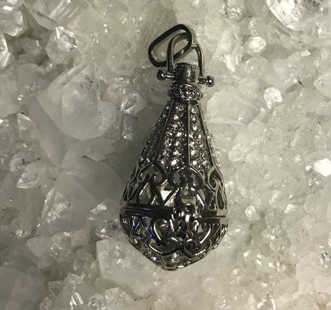 Teardrop Cage Silver Colored Aromatherapy Pendant